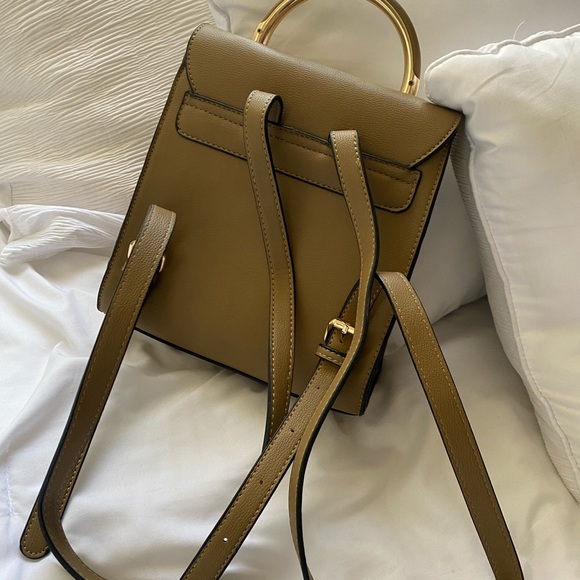 Backpack - Picture 2 of 3